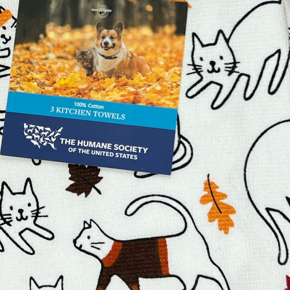 PETS - The Humane Society - ‘Autumn Cats’ dish towels (3). NWT Firm! - Picture 3 of 3